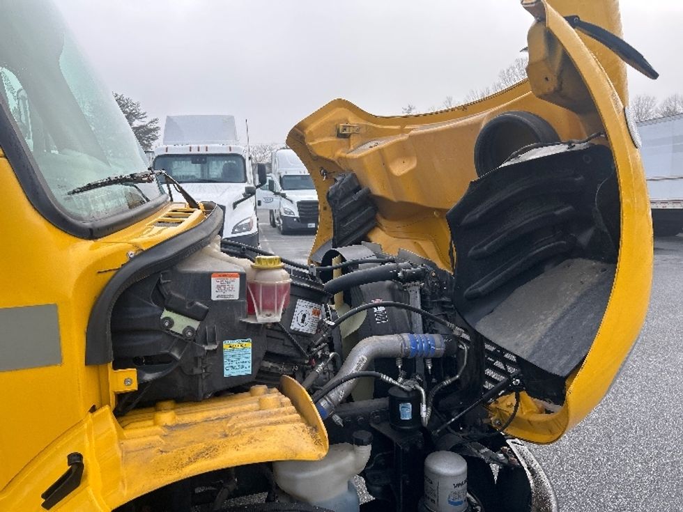 Medium Duty Box Truck-Light and Medium Duty Trucks-Freightliner-2022-M2-Greensboro-NC-73,909\n\t\tmiles-$ 80,250 - Image 23