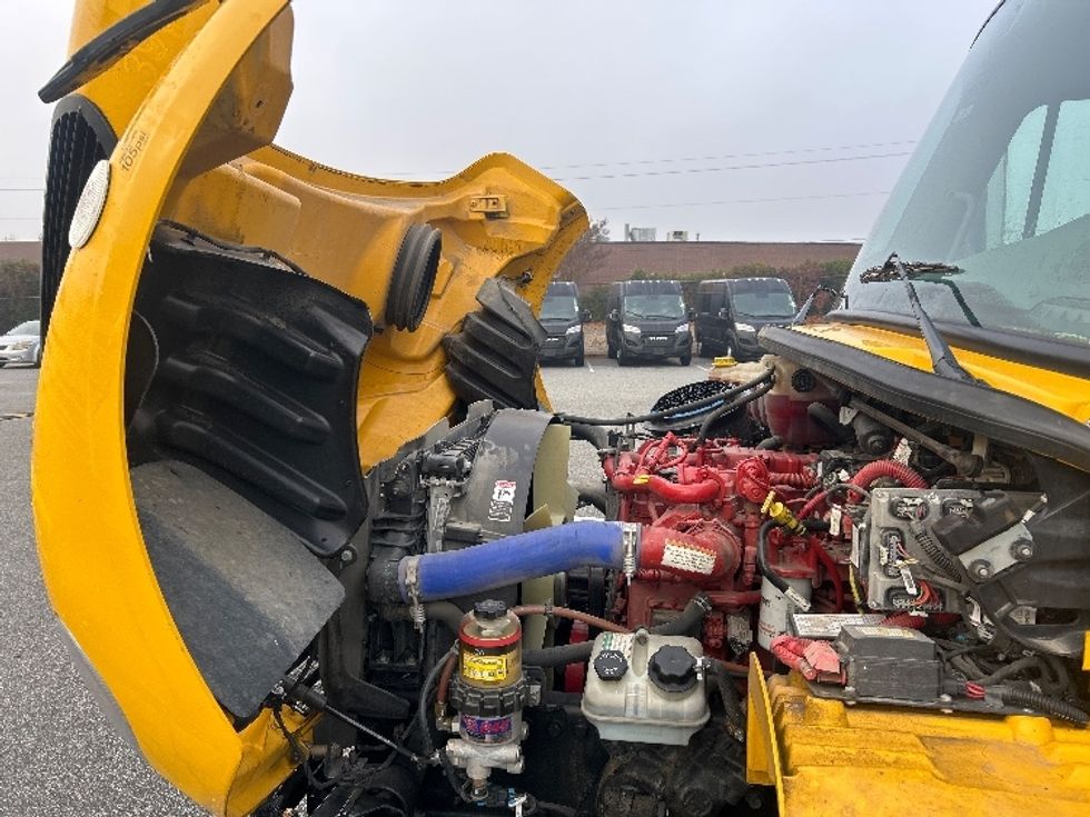 Medium Duty Box Truck-Light and Medium Duty Trucks-Freightliner-2022-M2-Greensboro-NC-73,909\n\t\tmiles-$ 80,250 - Image 24