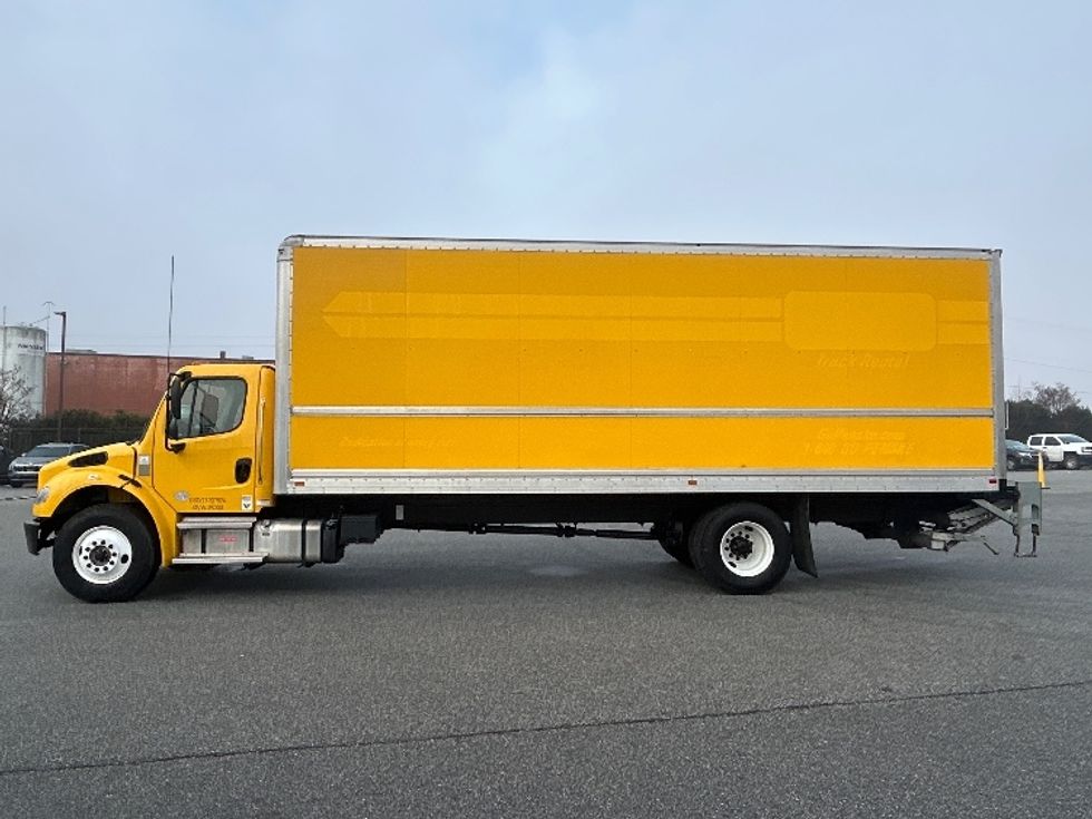 Medium Duty Box Truck-Light and Medium Duty Trucks-Freightliner-2022-M2-Greensboro-NC-73,909\n\t\tmiles-$ 80,250 - Image 4