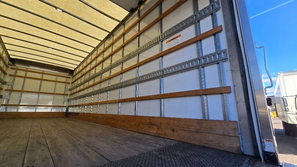 Medium Duty Box Truck-Light and Medium Duty Trucks-Freightliner-2022-M2-Greensboro-NC-98,054\n\t\tmiles-$ 79,500 - Image 12