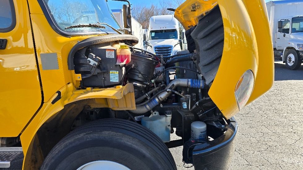 Medium Duty Box Truck-Light and Medium Duty Trucks-Freightliner-2022-M2-Greensboro-NC-98,054\n\t\tmiles-$ 79,500 - Image 23