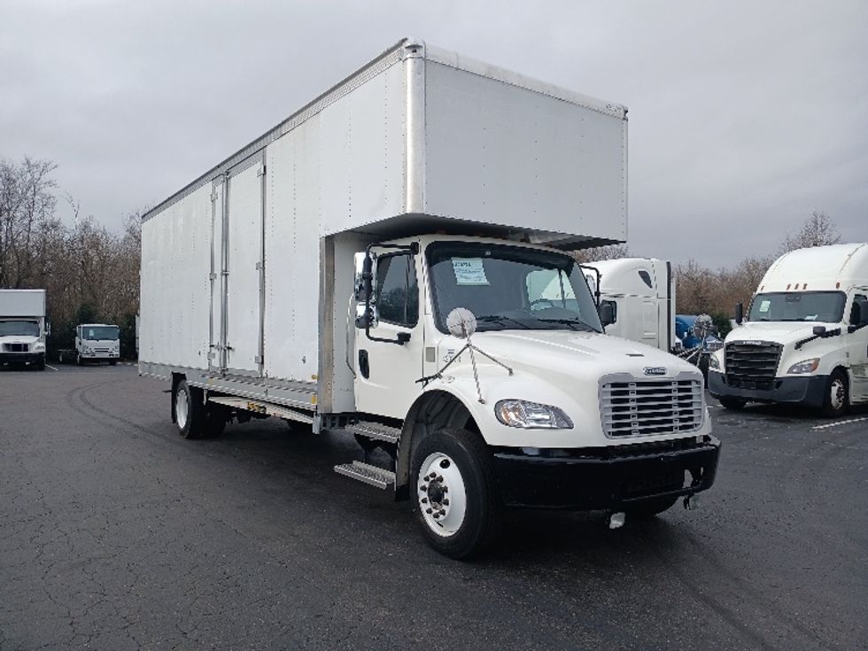 Medium Duty Box Truck-Light and Medium Duty Trucks-Freightliner-2022-M2-Greensboro-NC-99,557\n\t\tmiles-$ 82,750 - Image 1