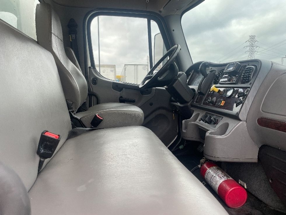 Medium Duty Box Truck-Light and Medium Duty Trucks-Freightliner-2022-M2-Greenville-SC-201,773\n\t\tmiles-$ 59,750 - Image 22