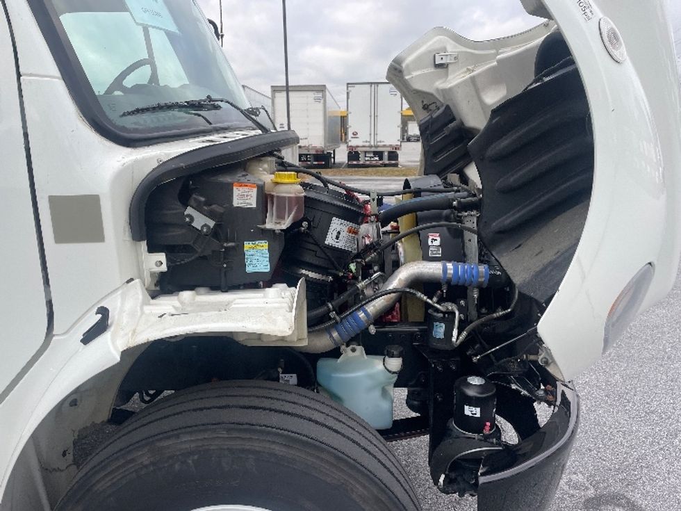 Medium Duty Box Truck-Light and Medium Duty Trucks-Freightliner-2022-M2-Greenville-SC-201,773\n\t\tmiles-$ 59,750 - Image 23