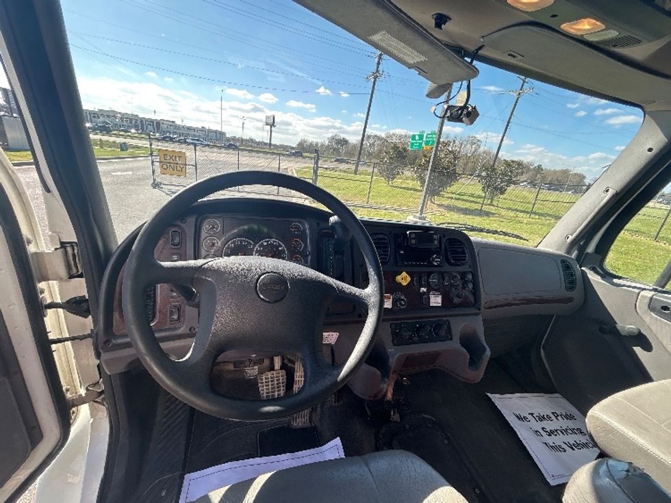 Medium Duty Box Truck-Light and Medium Duty Trucks-Freightliner-2022-M2-Hammond-LA-230,029\n\t\tmiles-$ 51,750 - Image 14