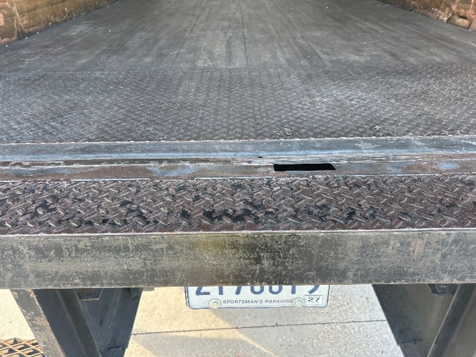 Medium Duty Box Truck-Light and Medium Duty Trucks-Freightliner-2022-M2-Hammond-LA-233,047\n\t\tmiles-$ 38,500 - Image 9