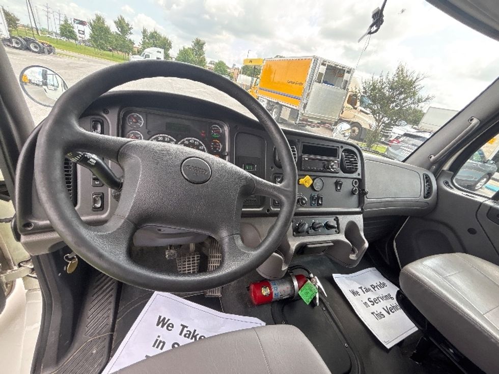 Medium Duty Box Truck-Light and Medium Duty Trucks-Freightliner-2022-M2-Hammond-LA-285,690\n\t\tmiles-$ 40,500 - Image 18