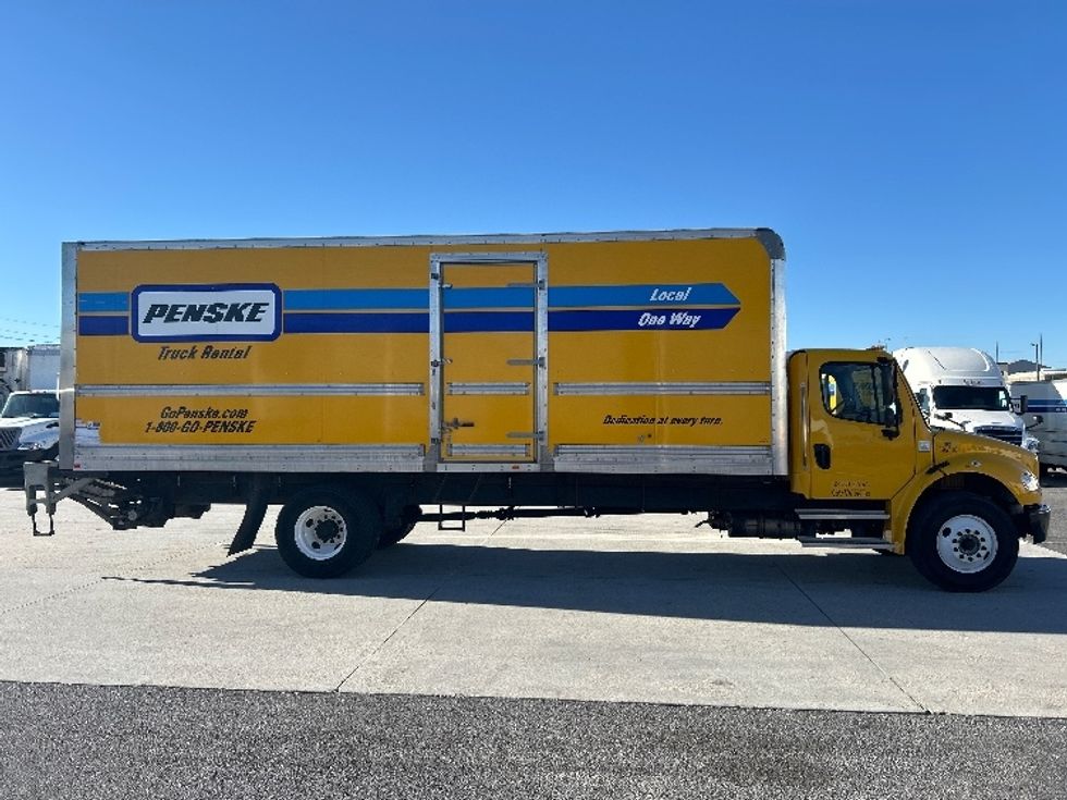 Medium Duty Box Truck-Light and Medium Duty Trucks-Freightliner-2022-M2-Harahan-LA-100,169\n\t\tmiles-$ 77,000 - Image 15