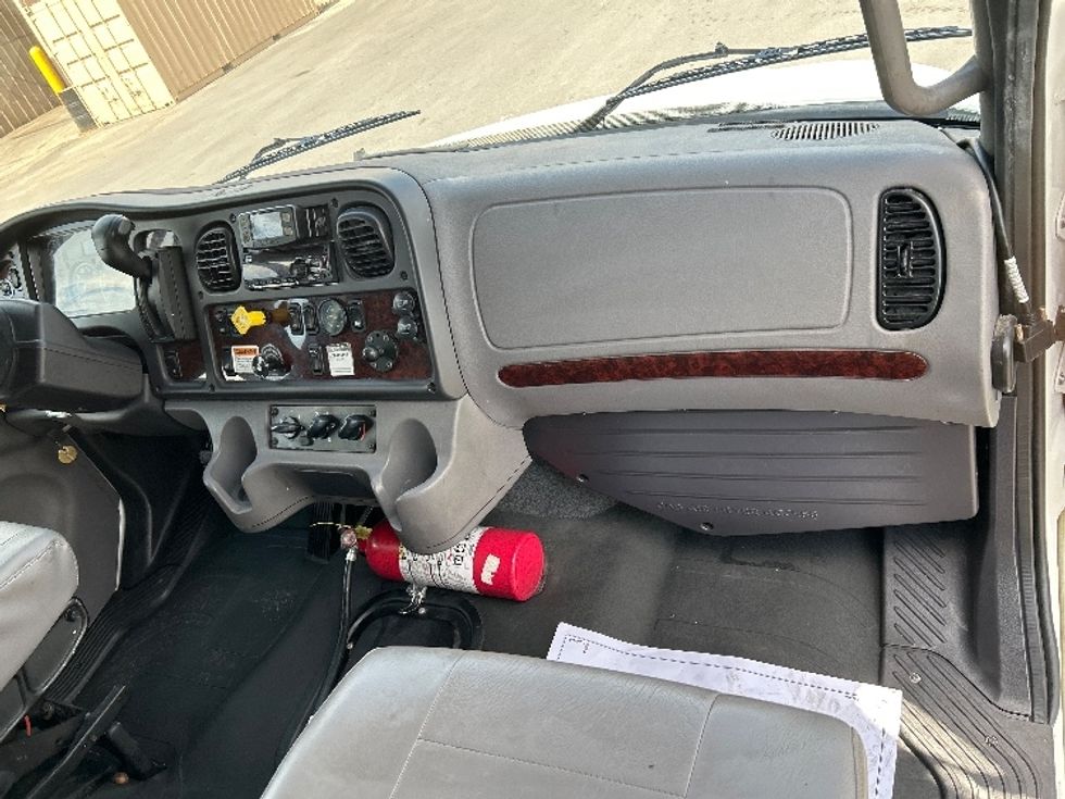 Medium Duty Box Truck-Light and Medium Duty Trucks-Freightliner-2022-M2-Harlingen-TX-271,853\n\t\tmiles-$ 44,250 - Image 21