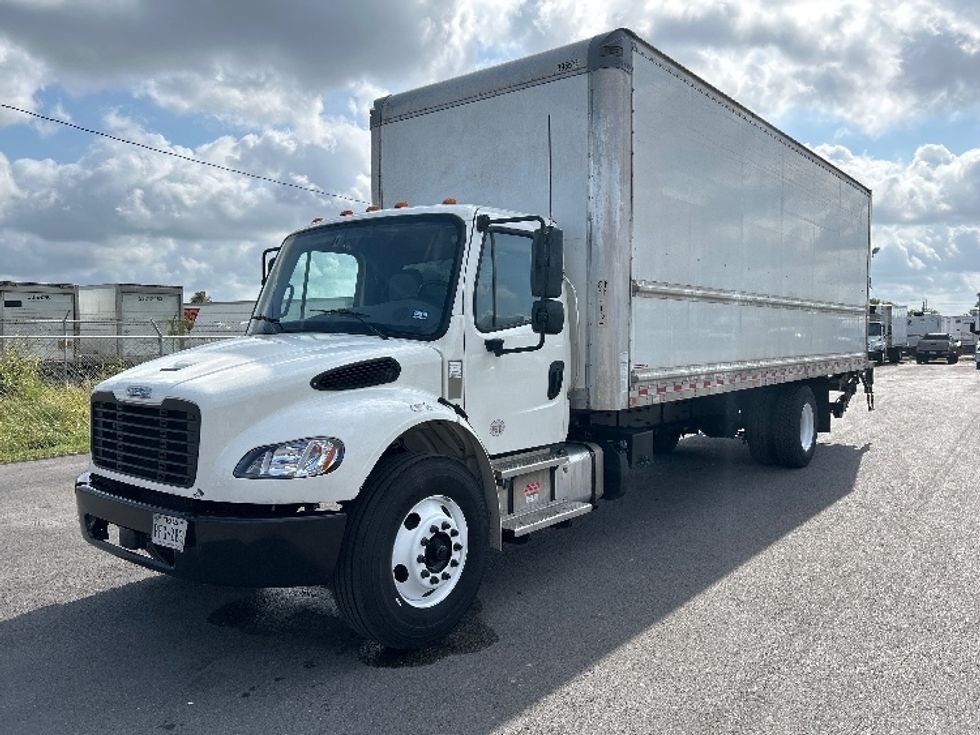 2022 Freightliner M2 106 Medium Duty photo 3