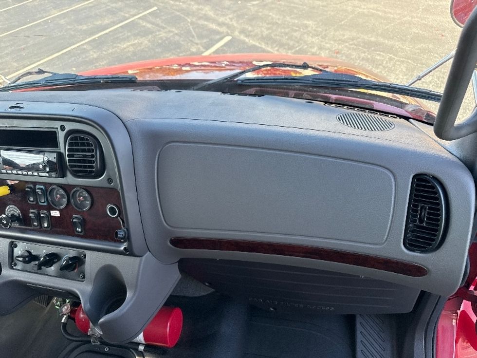 Medium Duty Box Truck-Light and Medium Duty Trucks-Freightliner-2022-M2-Harrisburg-PA-103,089\n\t\tmiles-$ 67,750 - Image 21