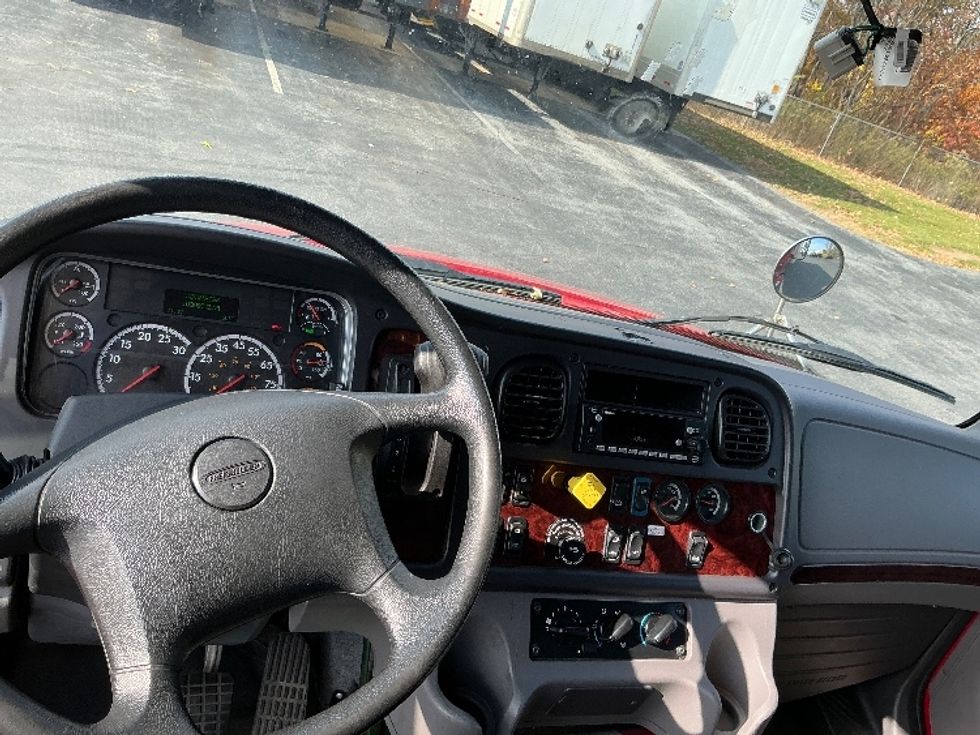 Medium Duty Box Truck-Light and Medium Duty Trucks-Freightliner-2022-M2-Harrisburg-PA-103,089\n\t\tmiles-$ 67,750 - Image 26