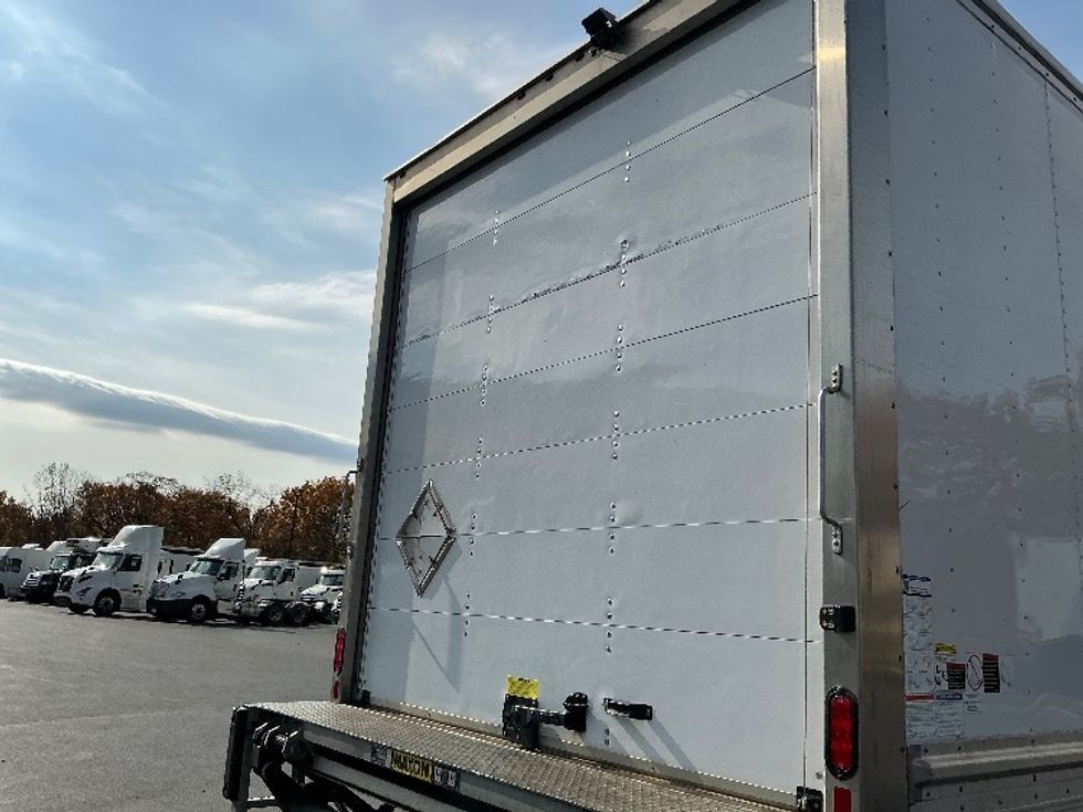 Medium Duty Box Truck-Light and Medium Duty Trucks-Freightliner-2022-M2-Harrisburg-PA-103,089\n\t\tmiles-$ 67,750 - Image 29