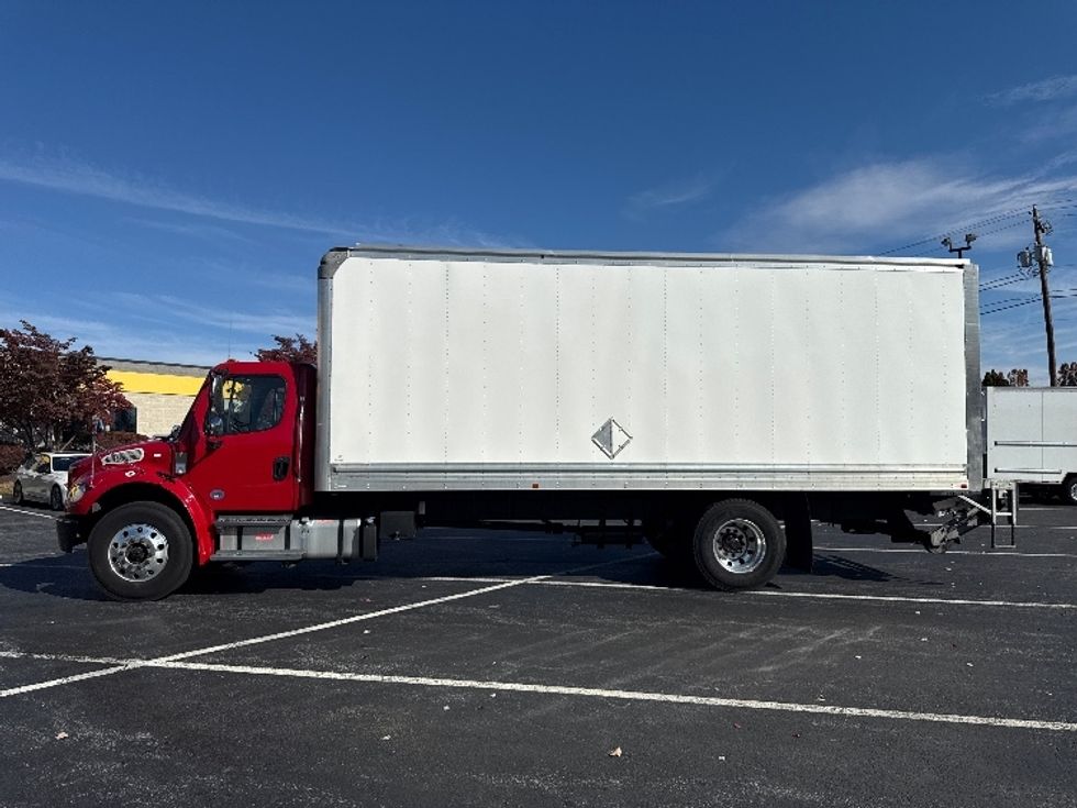 Medium Duty Box Truck-Light and Medium Duty Trucks-Freightliner-2022-M2-Harrisburg-PA-103,089\n\t\tmiles-$ 67,750 - Image 4