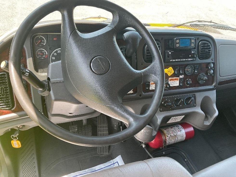 Medium Duty Box Truck-Light and Medium Duty Trucks-Freightliner-2022-M2-Harrisburg-PA-109,052\n\t\tmiles-$ 73,500 - Image 17