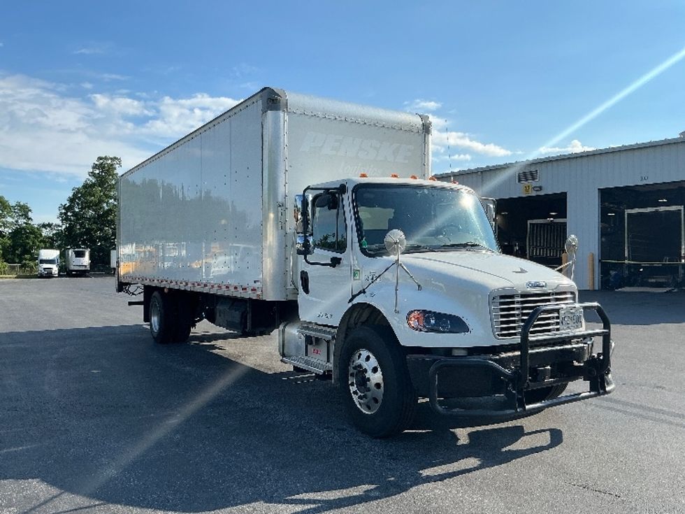 Medium Duty Box Truck-Light and Medium Duty Trucks-Freightliner-2022-M2-Harrisburg-PA-468,749\n\t\tmiles-$ 28,250 - Image 1