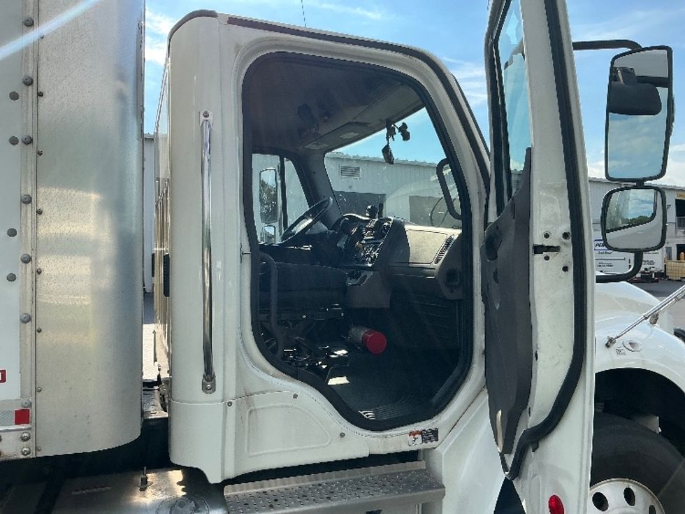 Medium Duty Box Truck-Light and Medium Duty Trucks-Freightliner-2022-M2-Harrisburg-PA-468,749\n\t\tmiles-$ 28,250 - Image 20