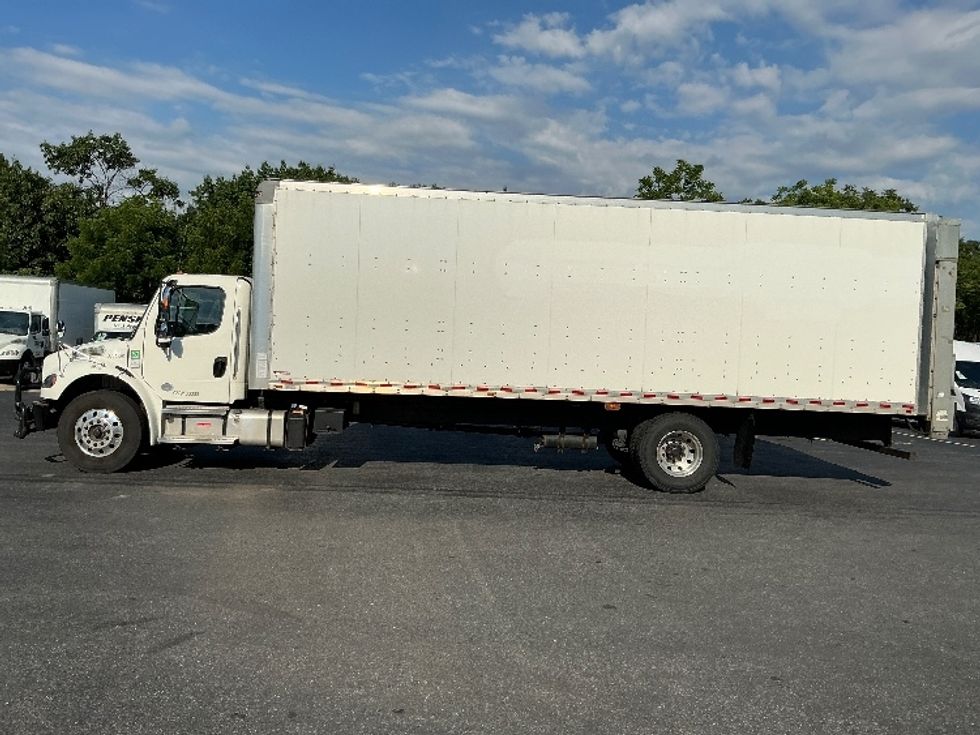 Medium Duty Box Truck-Light and Medium Duty Trucks-Freightliner-2022-M2-Harrisburg-PA-468,749\n\t\tmiles-$ 28,250 - Image 4