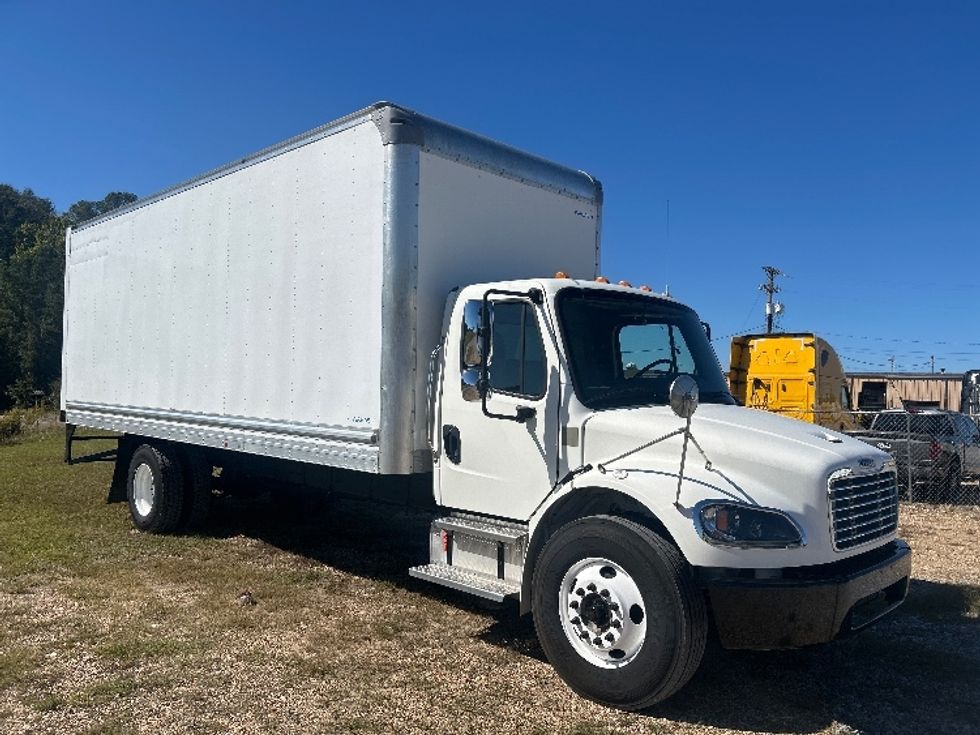 Medium Duty Box Truck-Light and Medium Duty Trucks-Freightliner-2022-M2-Hattiesburg-MS-272,180\n\t\tmiles-$ 40,750 - Image 1