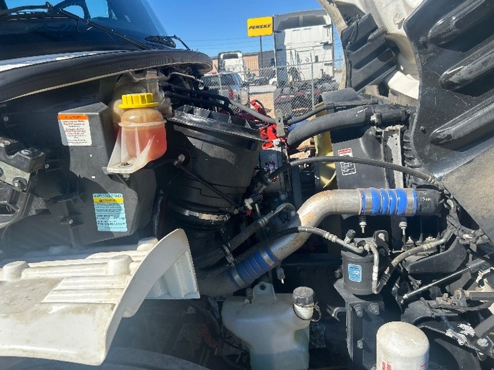 Medium Duty Box Truck-Light and Medium Duty Trucks-Freightliner-2022-M2-Hattiesburg-MS-272,180\n\t\tmiles-$ 40,750 - Image 23