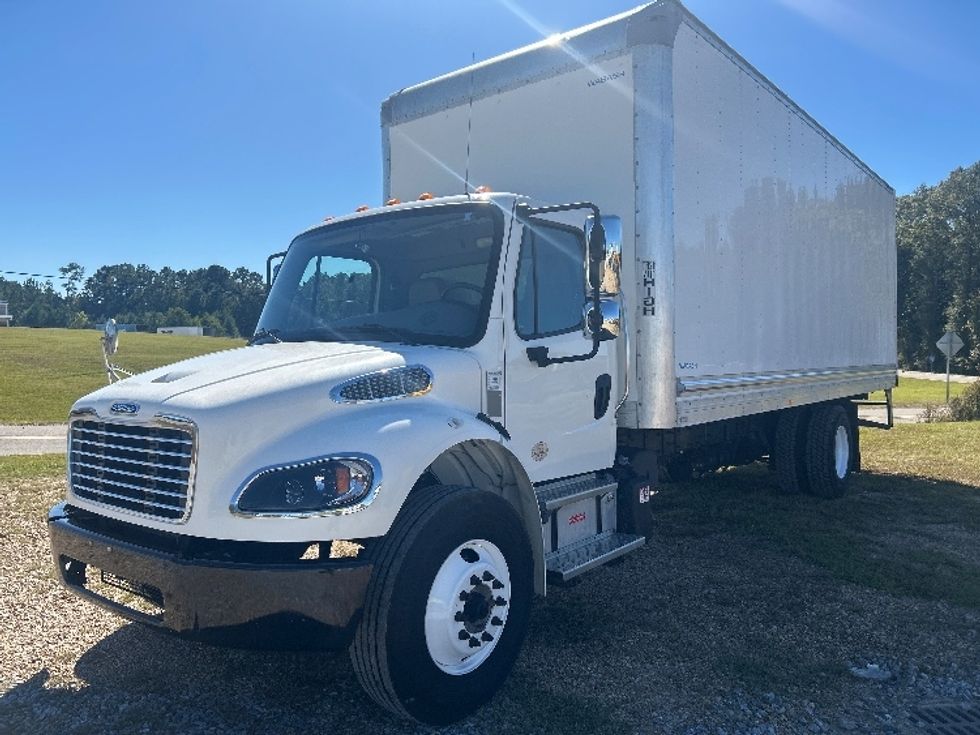 Medium Duty Box Truck-Light and Medium Duty Trucks-Freightliner-2022-M2-Hattiesburg-MS-272,180\n\t\tmiles-$ 40,750 - Image 3