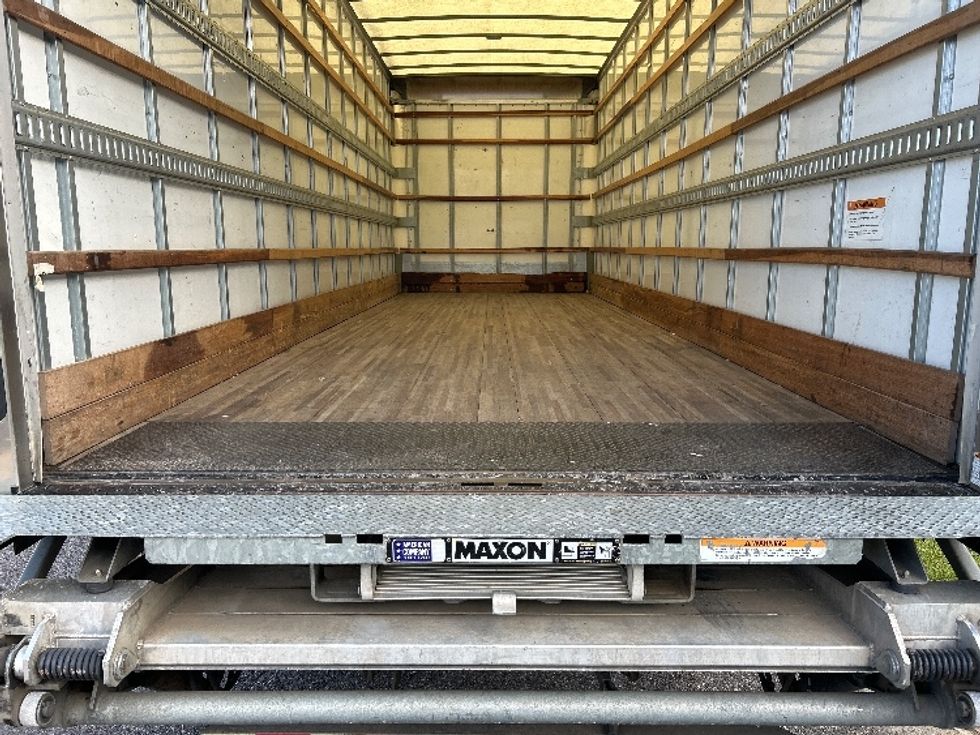 Medium Duty Box Truck-Light and Medium Duty Trucks-Freightliner-2022-M2-Homewood-AL-237,582\n\t\tmiles-$ 55,250 - Image 10