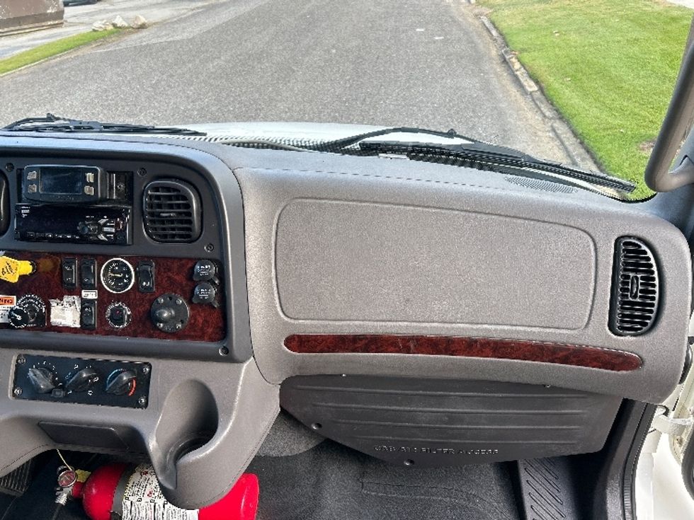 Medium Duty Box Truck-Light and Medium Duty Trucks-Freightliner-2022-M2-Homewood-AL-237,582\n\t\tmiles-$ 55,250 - Image 21