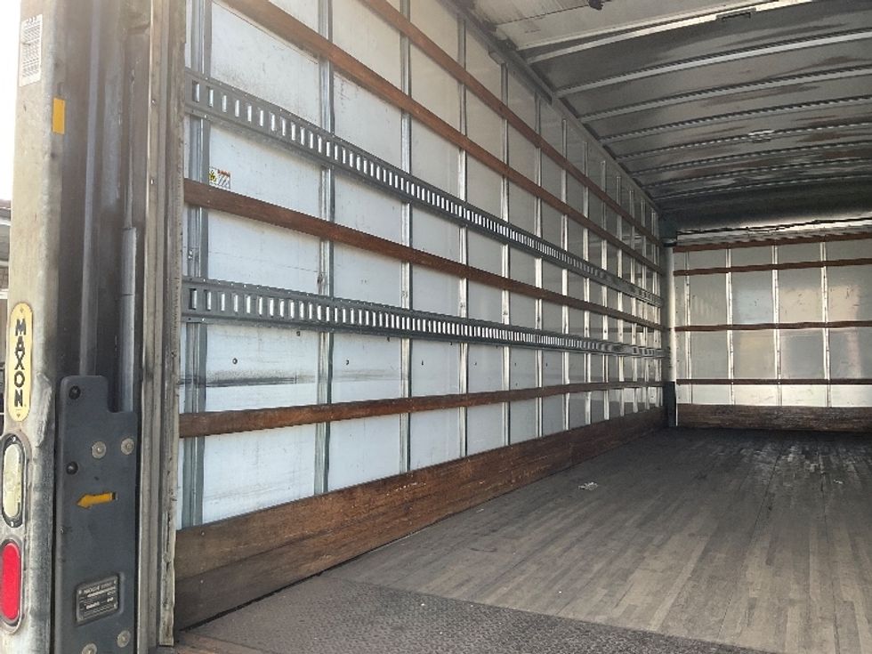 Medium Duty Box Truck-Light and Medium Duty Trucks-Freightliner-2022-M2-Honolulu-HI-236,843\n\t\tmiles-$ 45,500 - Image 11