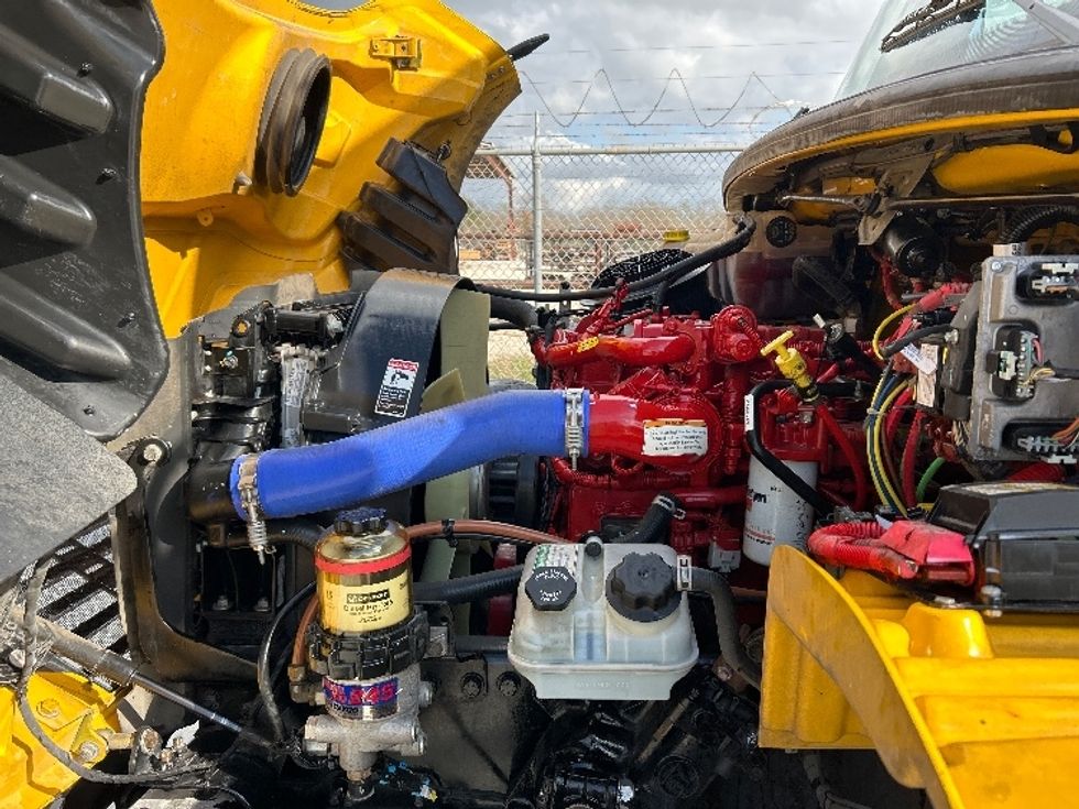 Medium Duty Box Truck-Light and Medium Duty Trucks-Freightliner-2022-M2-Houston-TX-120,762\n\t\tmiles-$ 73,500 - Image 24