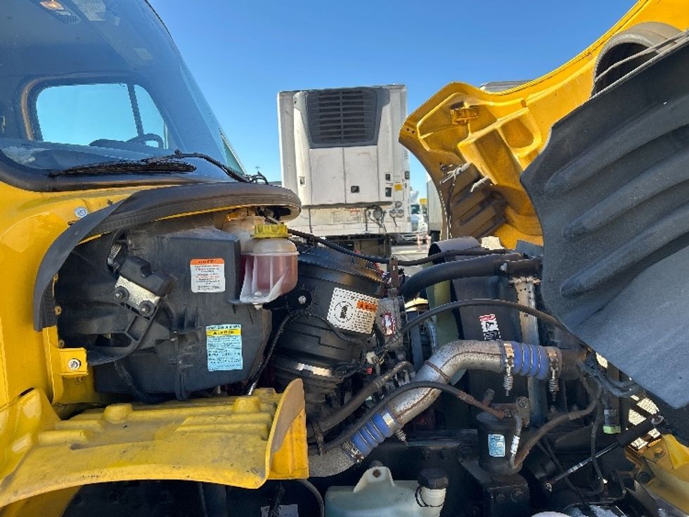 Medium Duty Box Truck-Light and Medium Duty Trucks-Freightliner-2022-M2-Houston-TX-126,446\n\t\tmiles-$ 71,500 - Image 23