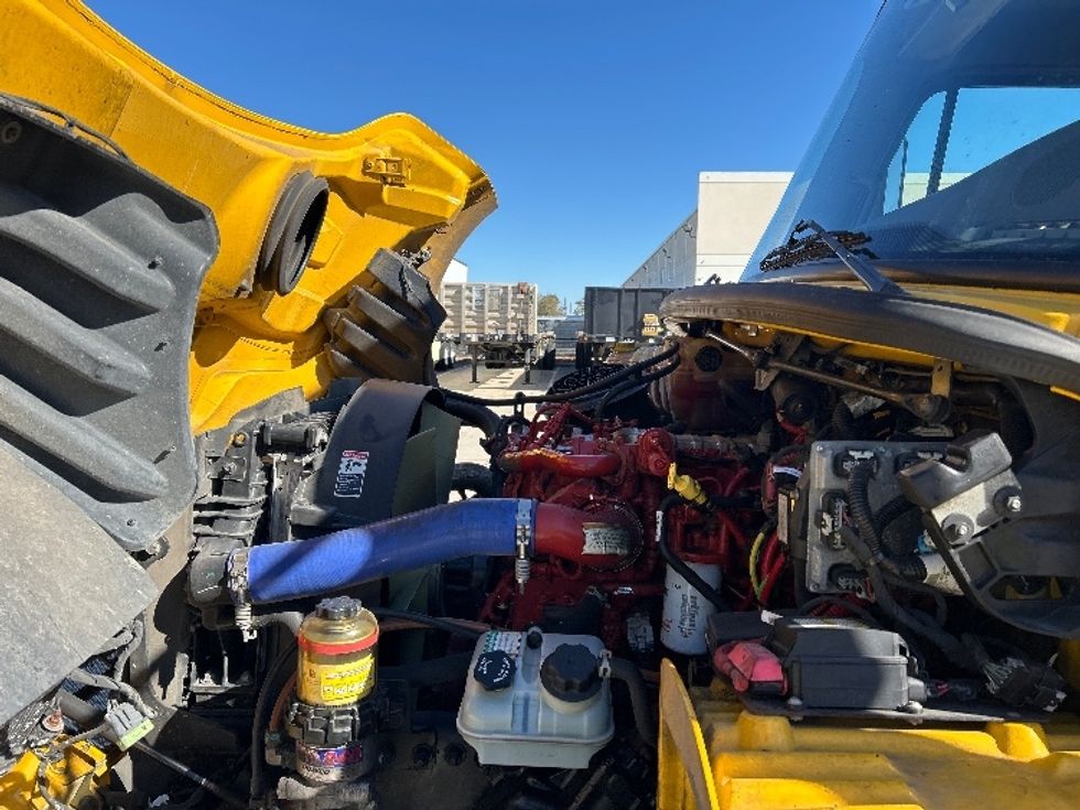 Medium Duty Box Truck-Light and Medium Duty Trucks-Freightliner-2022-M2-Houston-TX-126,446\n\t\tmiles-$ 71,500 - Image 24