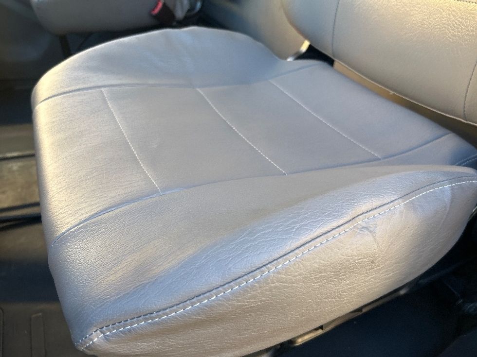 Medium Duty Box Truck-Light and Medium Duty Trucks-Freightliner-2022-M2-Houston-TX-126,446\n\t\tmiles-$ 71,500 - Image 25