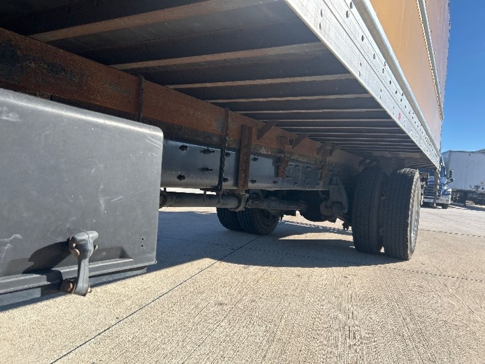 Medium Duty Box Truck-Light and Medium Duty Trucks-Freightliner-2022-M2-Houston-TX-126,446\n\t\tmiles-$ 71,500 - Image 5