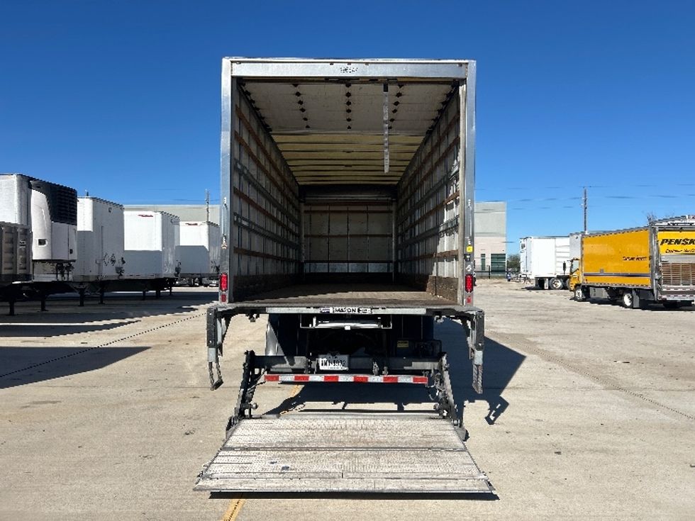 Medium Duty Box Truck-Light and Medium Duty Trucks-Freightliner-2022-M2-Houston-TX-126,446\n\t\tmiles-$ 71,500 - Image 9