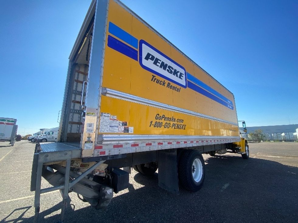 Medium Duty Box Truck-Light and Medium Duty Trucks-Freightliner-2022-M2-Houston-TX-127,397\n\t\tmiles-$ 72,500 - Image 11
