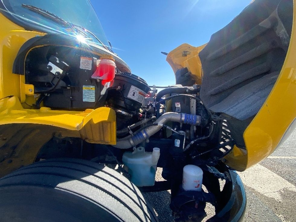 Medium Duty Box Truck-Light and Medium Duty Trucks-Freightliner-2022-M2-Houston-TX-127,397\n\t\tmiles-$ 72,500 - Image 21