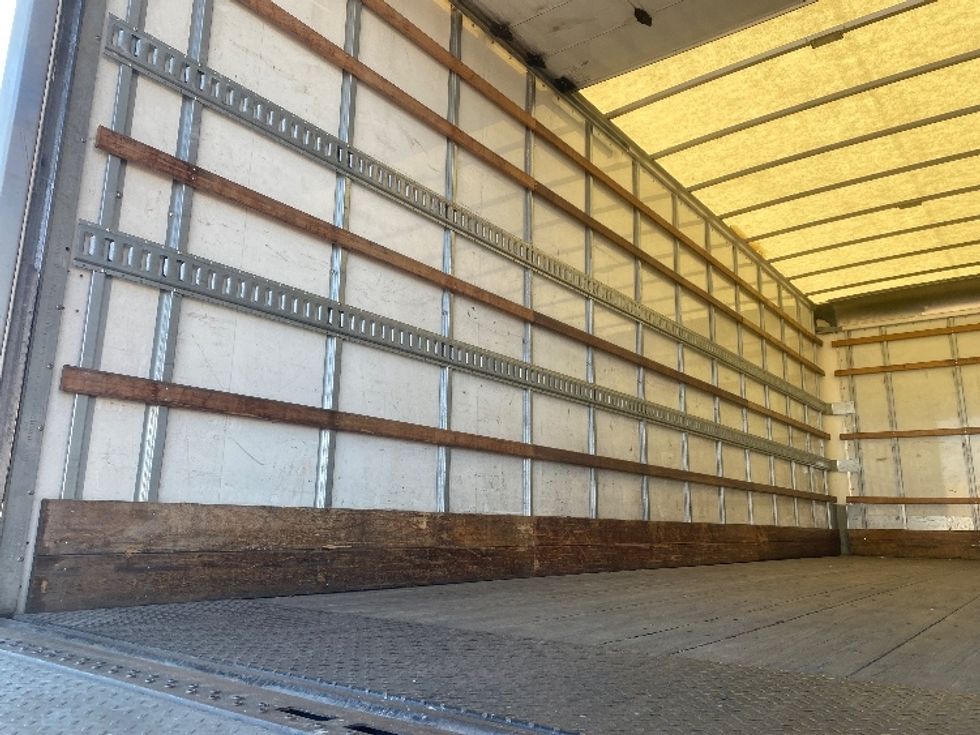 Medium Duty Box Truck-Light and Medium Duty Trucks-Freightliner-2022-M2-Houston-TX-127,397\n\t\tmiles-$ 72,500 - Image 9