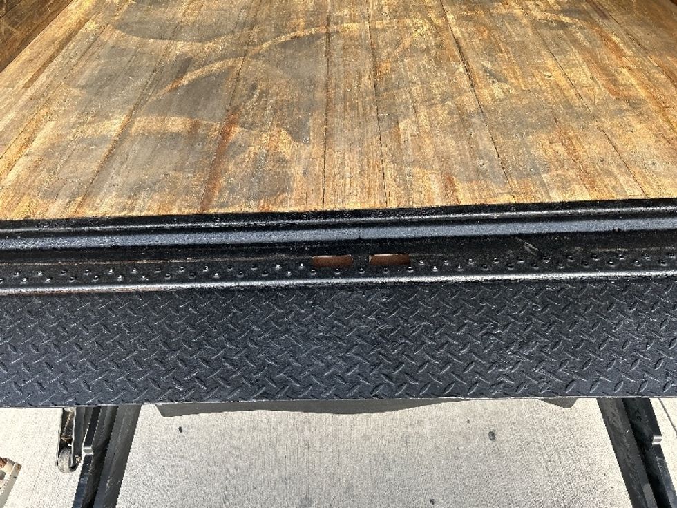 Medium Duty Box Truck-Light and Medium Duty Trucks-Freightliner-2022-M2-Houston-TX-144,407\n\t\tmiles-$ 79,500 - Image 10