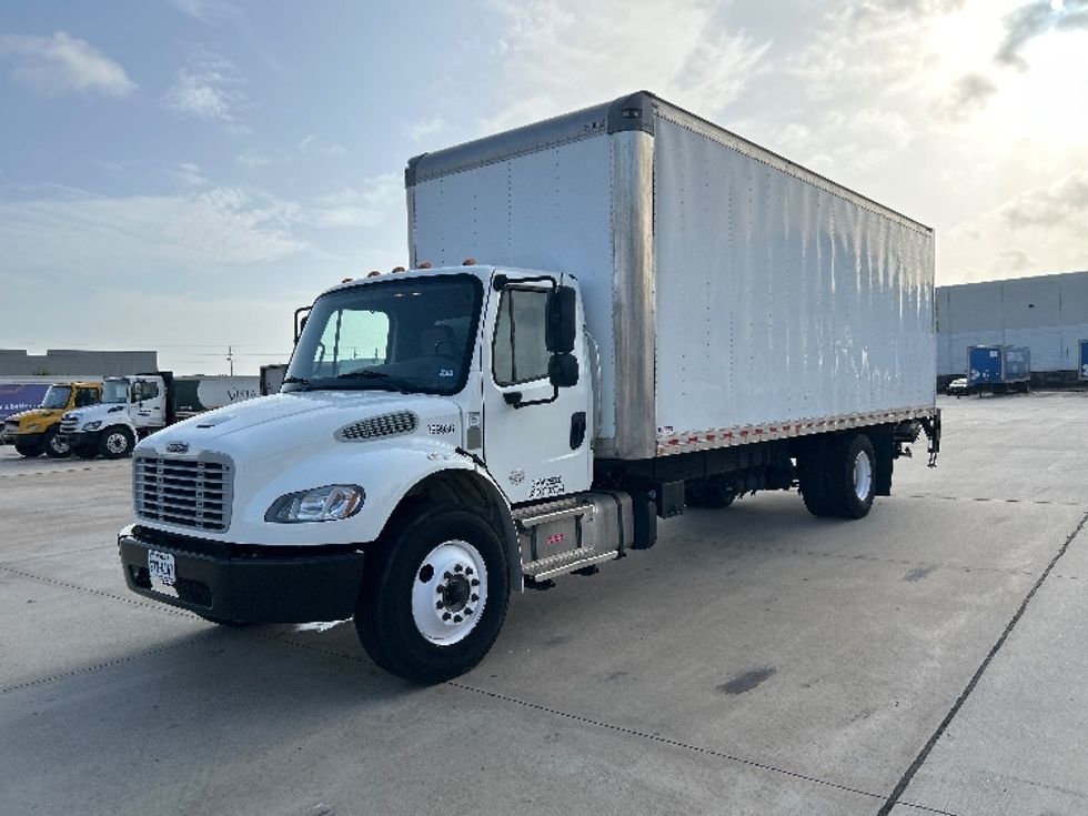Medium Duty Box Truck-Light and Medium Duty Trucks-Freightliner-2022-M2-Houston-TX-144,407\n\t\tmiles-$ 79,500 - Image 3