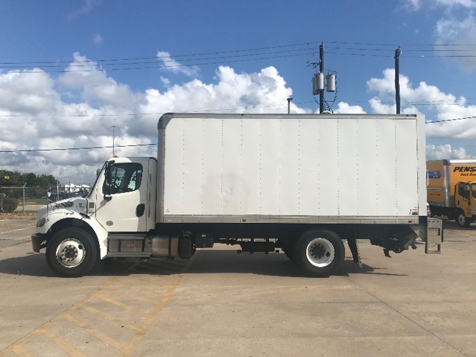 Medium Duty Box Truck-Light and Medium Duty Trucks-Freightliner-2022-M2-Houston-TX-170,855\n\t\tmiles-$ 50,750 - Image 4