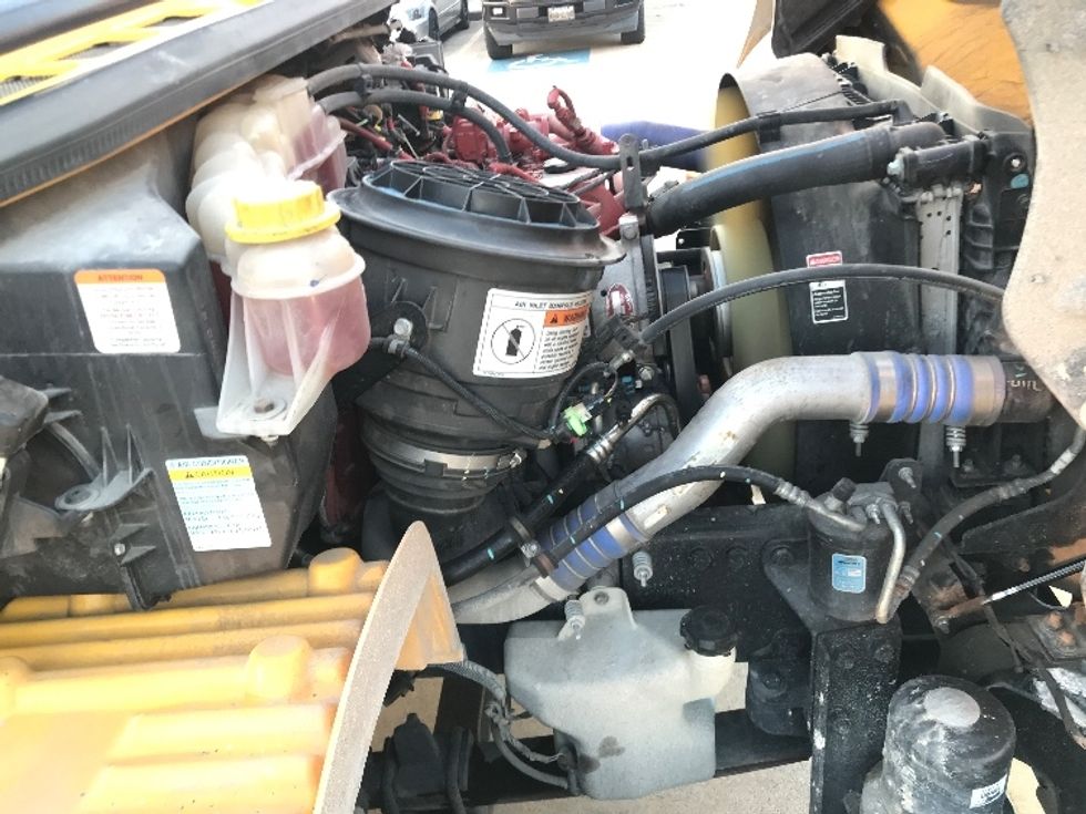 Medium Duty Box Truck-Light and Medium Duty Trucks-Freightliner-2022-M2-Houston-TX-218,254\n\t\tmiles-$ 51,000 - Image 23