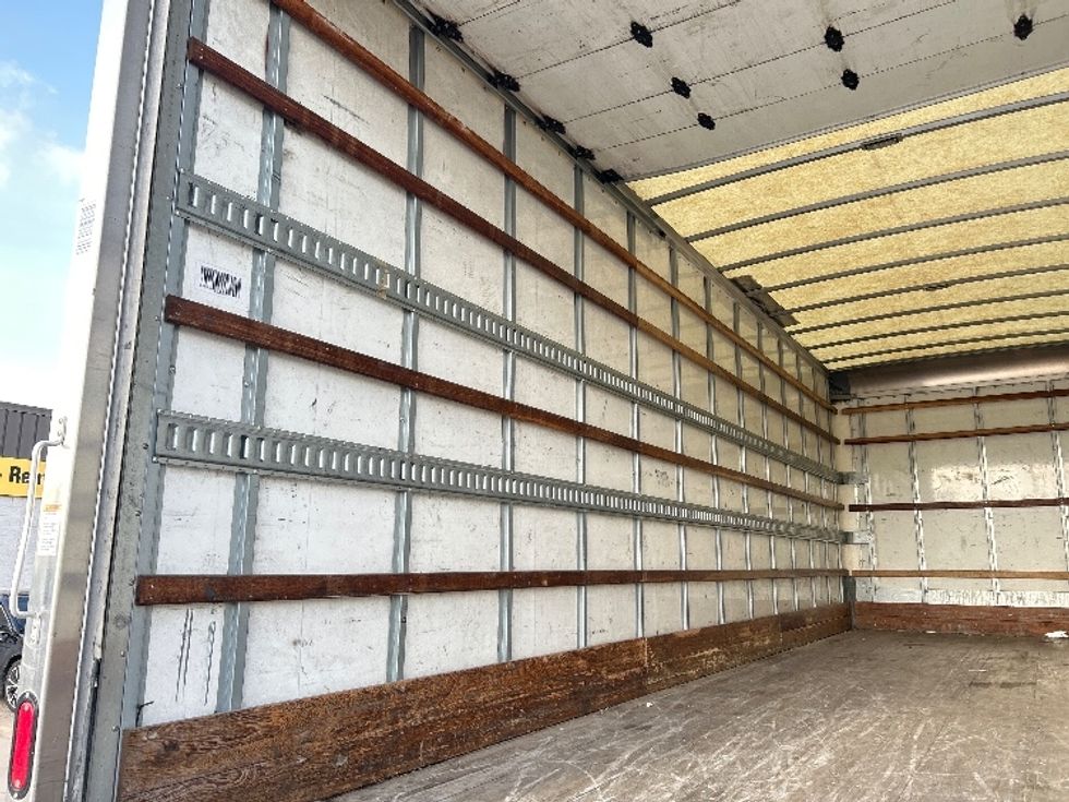 Medium Duty Box Truck-Light and Medium Duty Trucks-Freightliner-2022-M2-Houston-TX-222,912\n\t\tmiles-$ 50,250 - Image 11