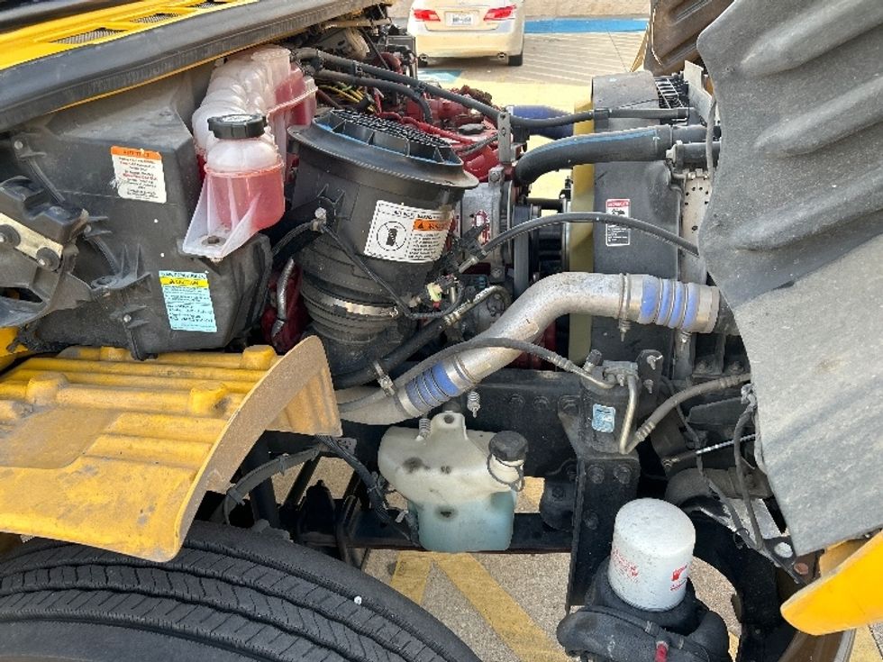 Medium Duty Box Truck-Light and Medium Duty Trucks-Freightliner-2022-M2-Houston-TX-222,912\n\t\tmiles-$ 50,250 - Image 23