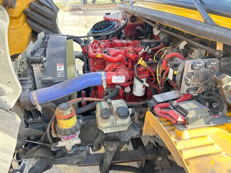 Medium Duty Box Truck-Light and Medium Duty Trucks-Freightliner-2022-M2-Houston-TX-222,912\n\t\tmiles-$ 50,250 - Image 24
