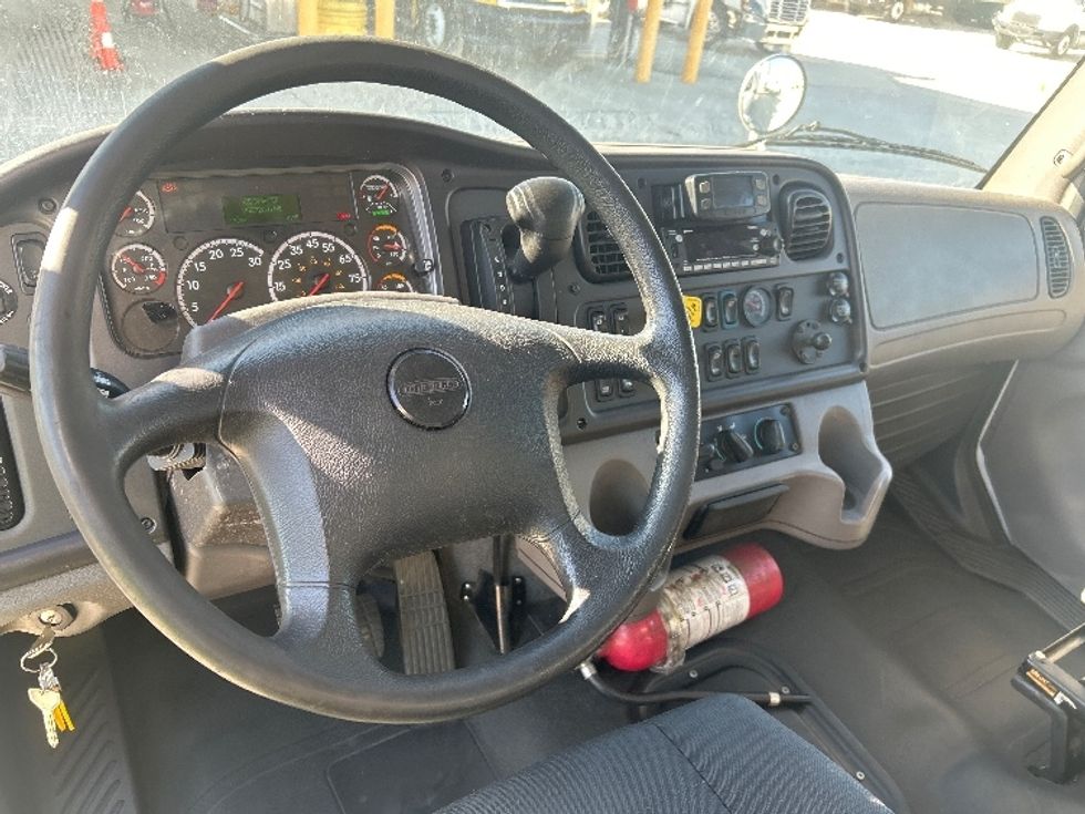 Medium Duty Box Truck-Light and Medium Duty Trucks-Freightliner-2022-M2-Houston-TX-258,719\n\t\tmiles-$ 37,250 - Image 17