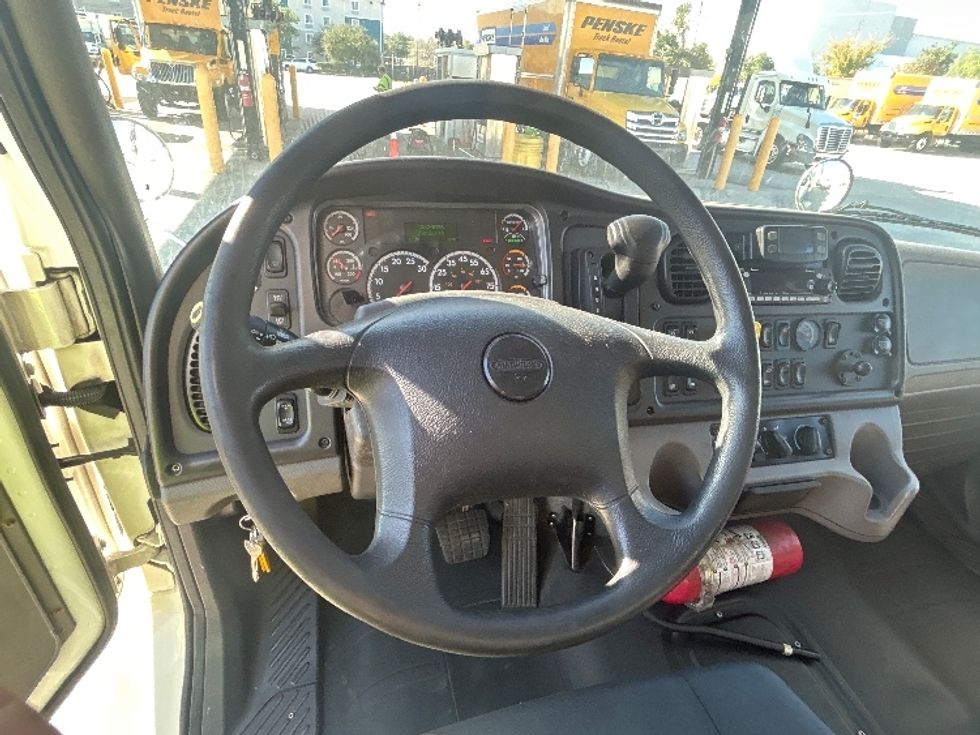 Medium Duty Box Truck-Light and Medium Duty Trucks-Freightliner-2022-M2-Houston-TX-258,719\n\t\tmiles-$ 37,250 - Image 18