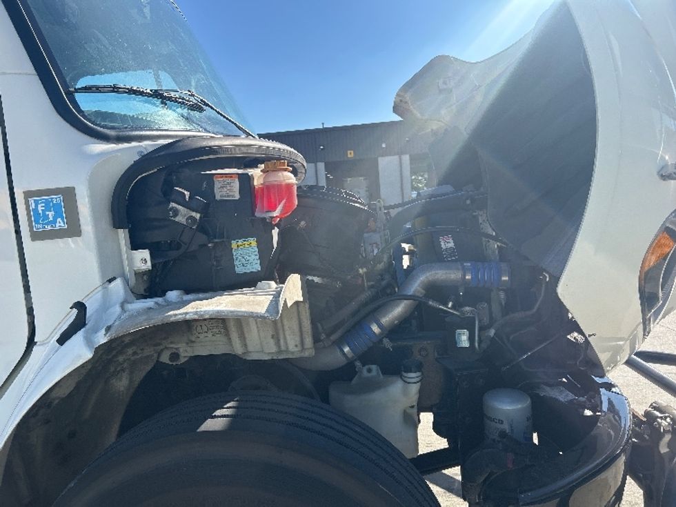 Medium Duty Box Truck-Light and Medium Duty Trucks-Freightliner-2022-M2-Houston-TX-258,719\n\t\tmiles-$ 37,250 - Image 23