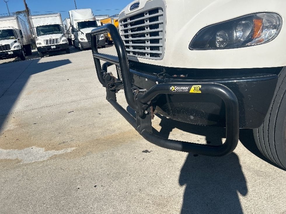 Medium Duty Box Truck-Light and Medium Duty Trucks-Freightliner-2022-M2-Houston-TX-258,719\n\t\tmiles-$ 37,250 - Image 25