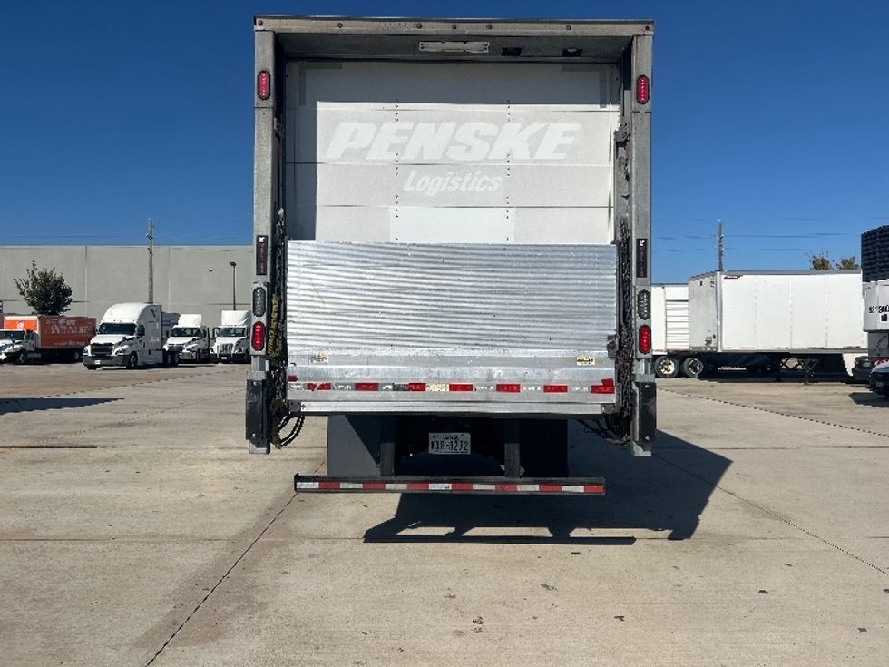 Medium Duty Box Truck-Light and Medium Duty Trucks-Freightliner-2022-M2-Houston-TX-258,719\n\t\tmiles-$ 37,250 - Image 7