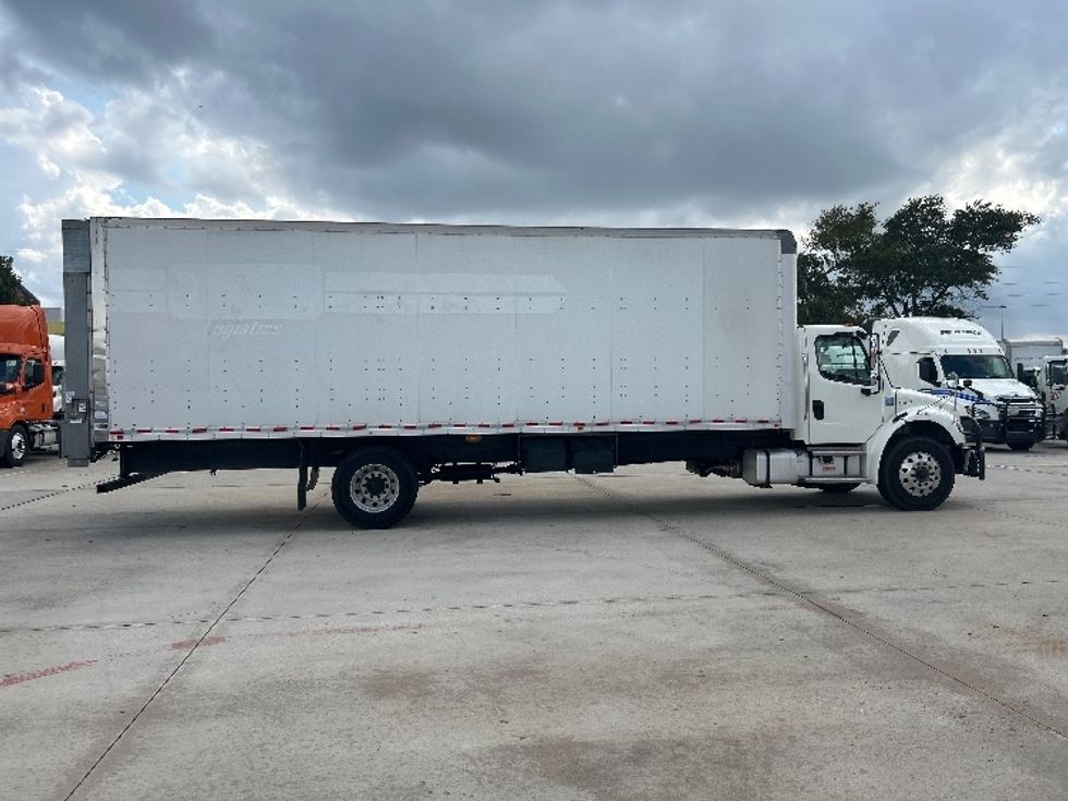 Medium Duty Box Truck-Light and Medium Duty Trucks-Freightliner-2022-M2-Houston-TX-345,994\n\t\tmiles-$ 27,750 - Image 15